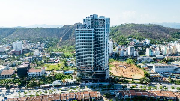 Tất toán 250 tỷ đồng trái phiếu, chủ khách sạn The Holiday Ha Long tiềm lực ra sao? - Ảnh 2