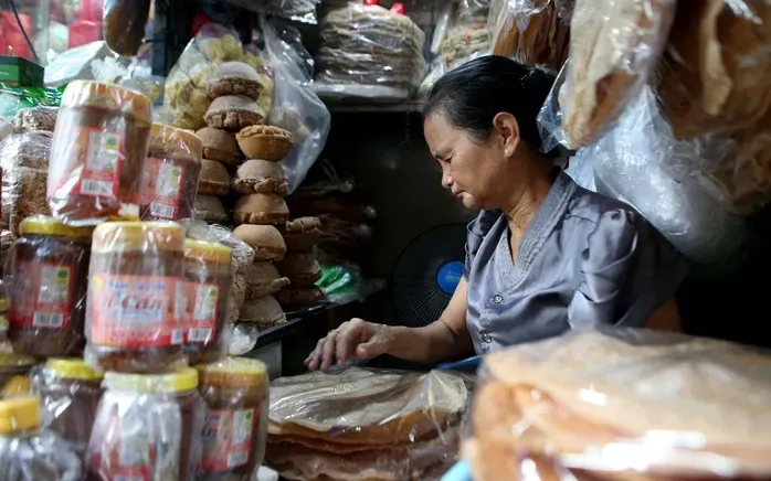 Hơn 18.300 hộ kinh doanh chuyển từ thuế khoán sang kê khai - Ảnh 1