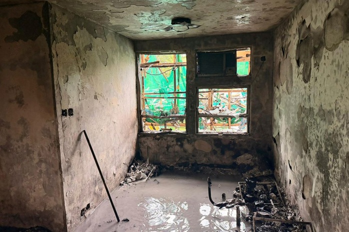 Cháy chung cư ở Hồng Kông: Sự thật khắc nghiệt bên trong các căn hộ cháy đen - Ảnh 1