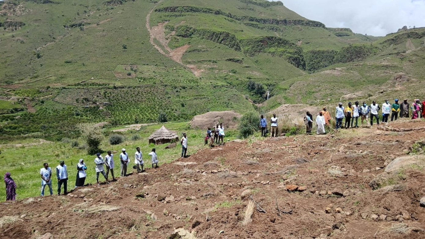 Cháy rừng, lũ lụt, động đất trên khắp thế giới: Thiên tai phủ bóng năm 2025 - Ảnh 17