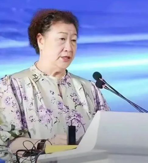 50 tuổi khởi nghiệp, nữ công nhân nhà máy tạo ra “mỏ vàng” sinh lời 37.000 tỷ đồng/năm, sở hữu hơn 100 bằng sáng chế - Ảnh 1