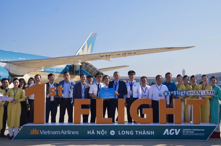Vietnam Airlines thực hiện chuyến bay chở khách đầu tiên tại Sân bay Long Thành - Ảnh 3