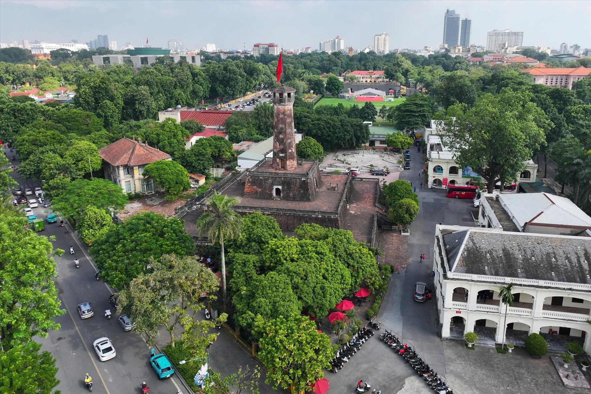 Việt Nam thuộc nhóm các nền kinh tế tăng trưởng nhanh nhất thế giới - Ảnh 1