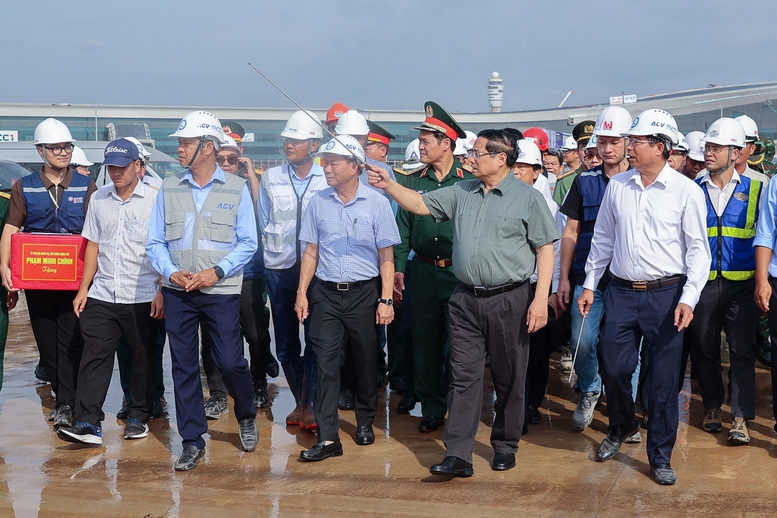 Thủ tướng: Sân bay Long Thành sẽ đón chuyến bay chính thức đầu tiên vào 19/12 - Ảnh 5