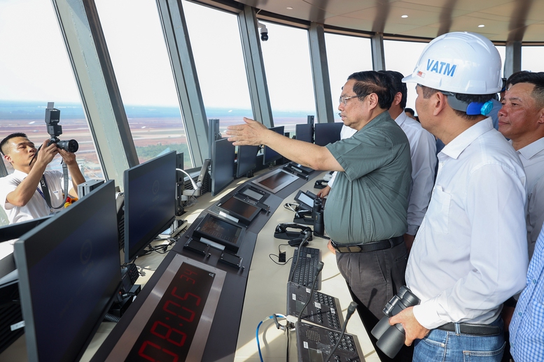 Thủ tướng: Sân bay Long Thành sẽ đón chuyến bay chính thức đầu tiên vào 19/12 - Ảnh 7