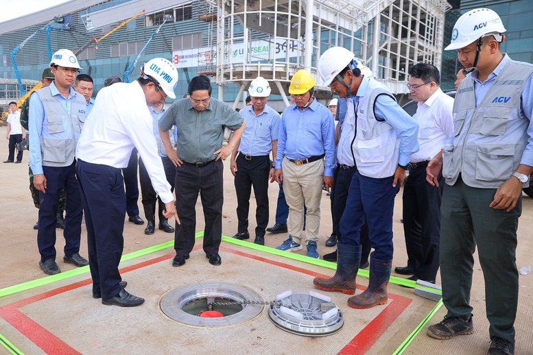 Thủ tướng: Sân bay Long Thành sẽ đón chuyến bay chính thức đầu tiên vào 19/12 - Ảnh 10