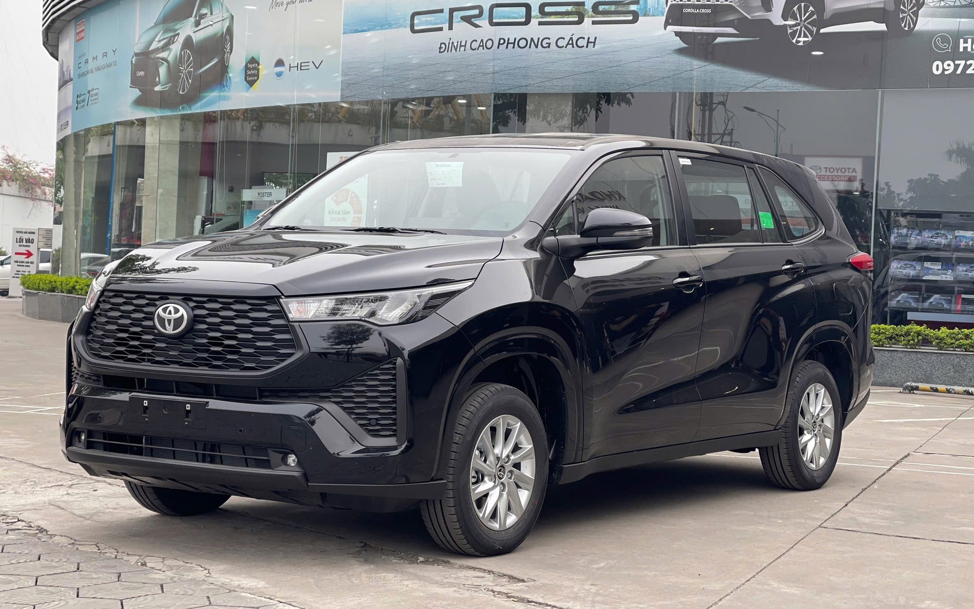 Cắt trang bị để thêm bản ‘giá rẻ’ - Chiến lược ‘câu khách’ mới của nhiều mẫu xe tại Việt Nam năm nay - Ảnh 1