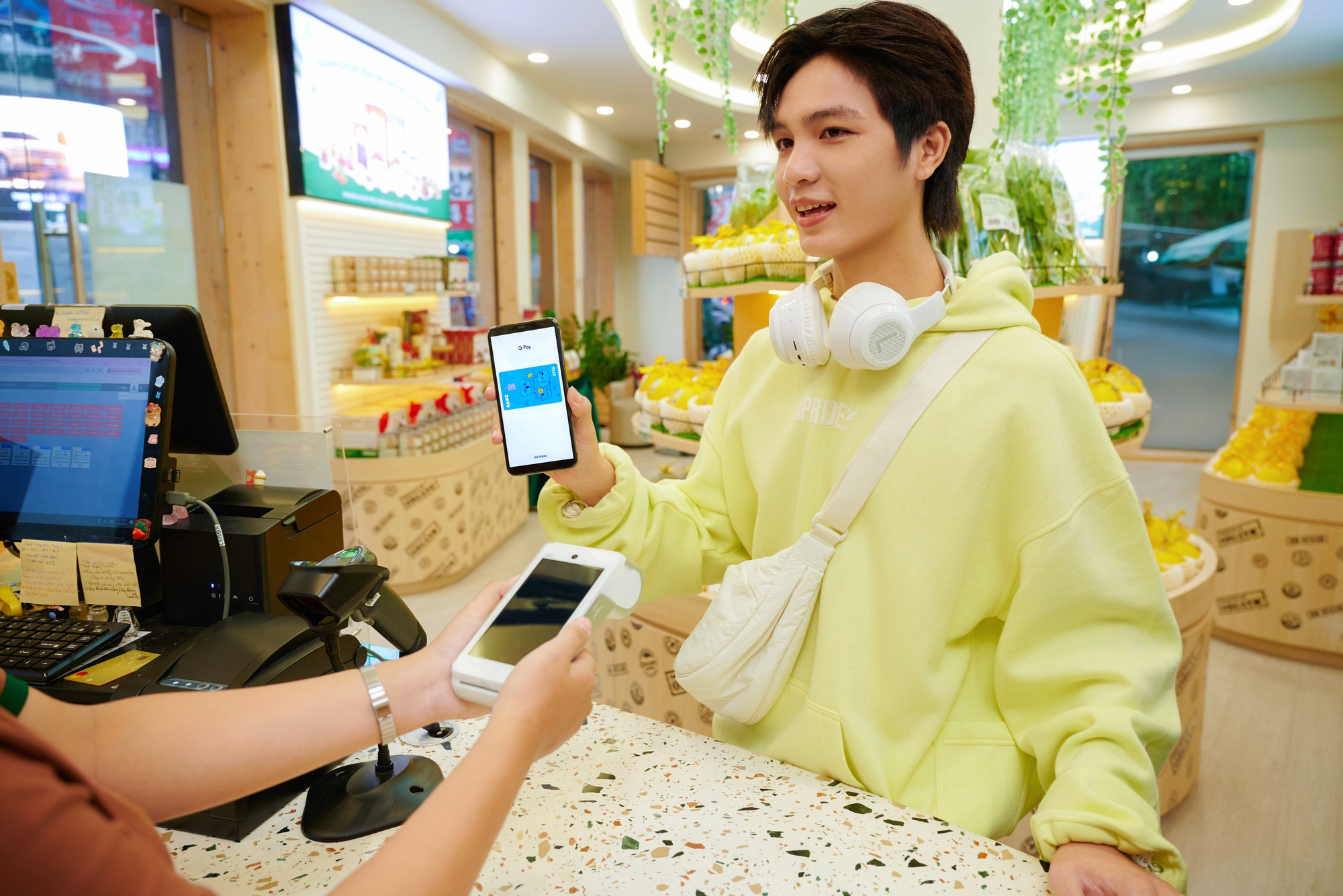 Thanh toán không chạm bùng nổ: Smartphone đang dần thay thế thẻ vật lý - Ảnh 1