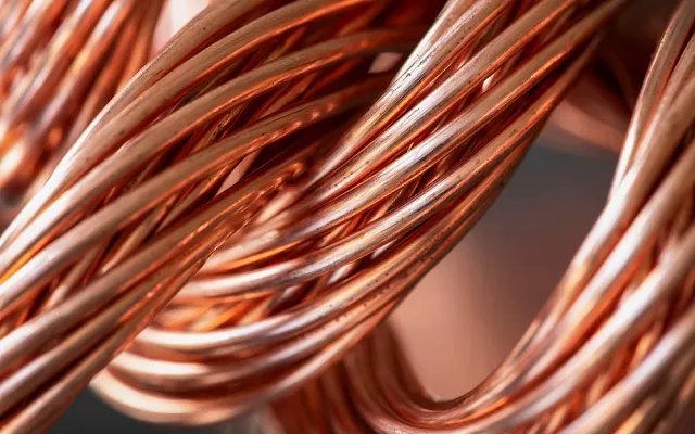 Giá kim loại đồng đạt mức kỷ lục - Ảnh 1