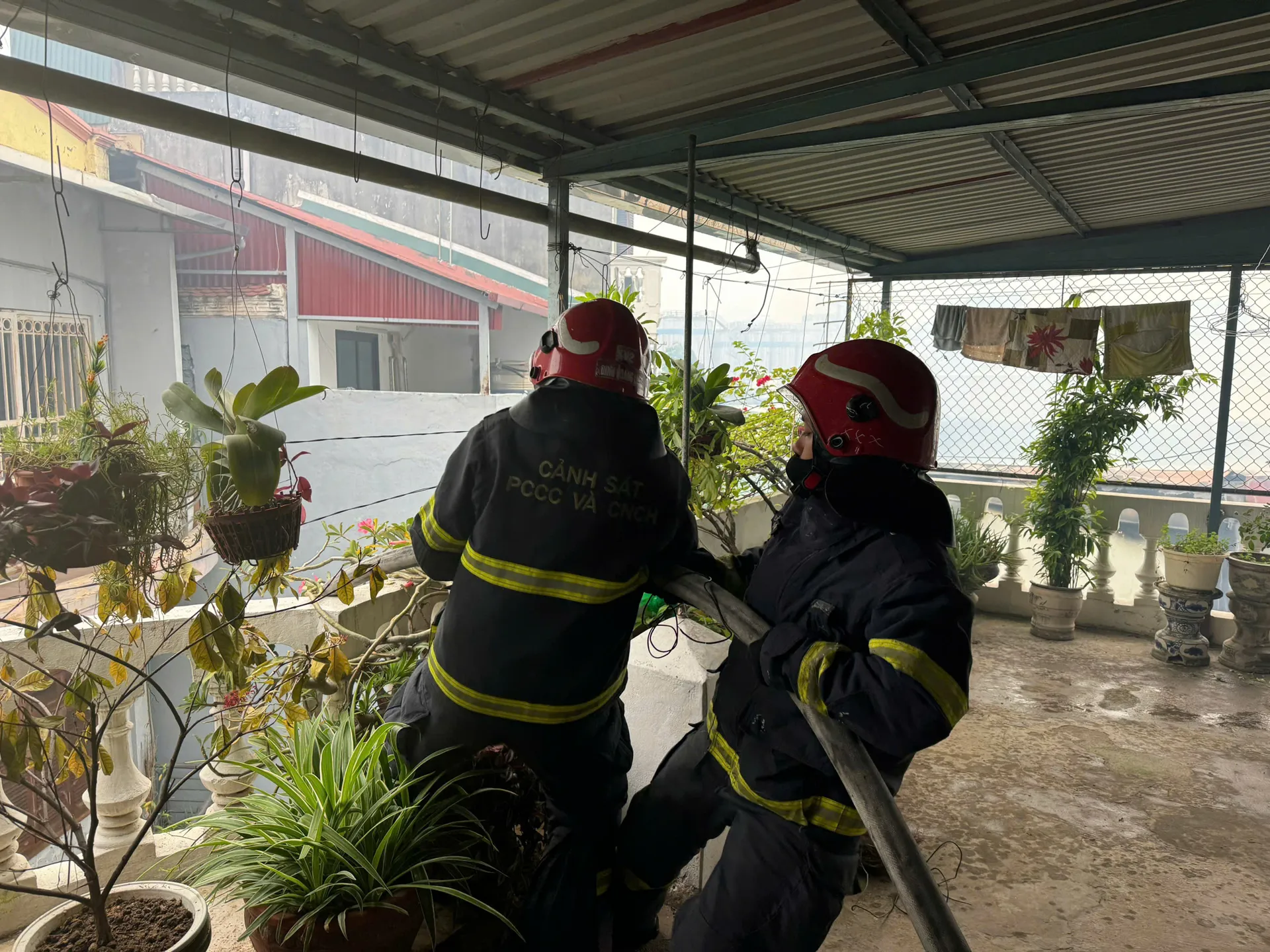 Ảnh, clip hiện trường vụ cháy nhà máy bia Hà Nội Habeco - Ảnh 4