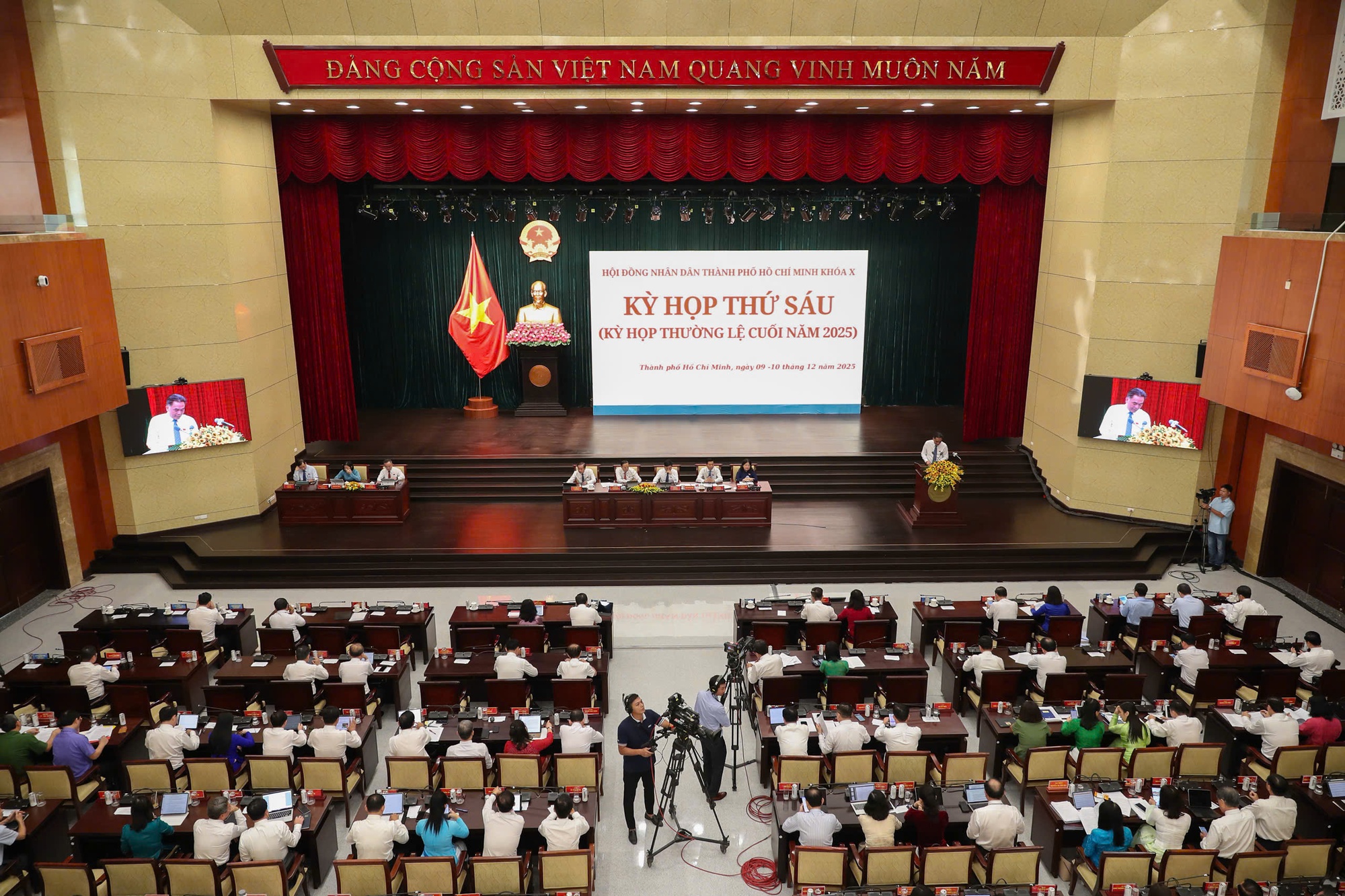 Nhân dân TP HCM hoan nghênh quyết định dũng cảm, giữ lại "đất vàng" hợp lòng người - Ảnh 3