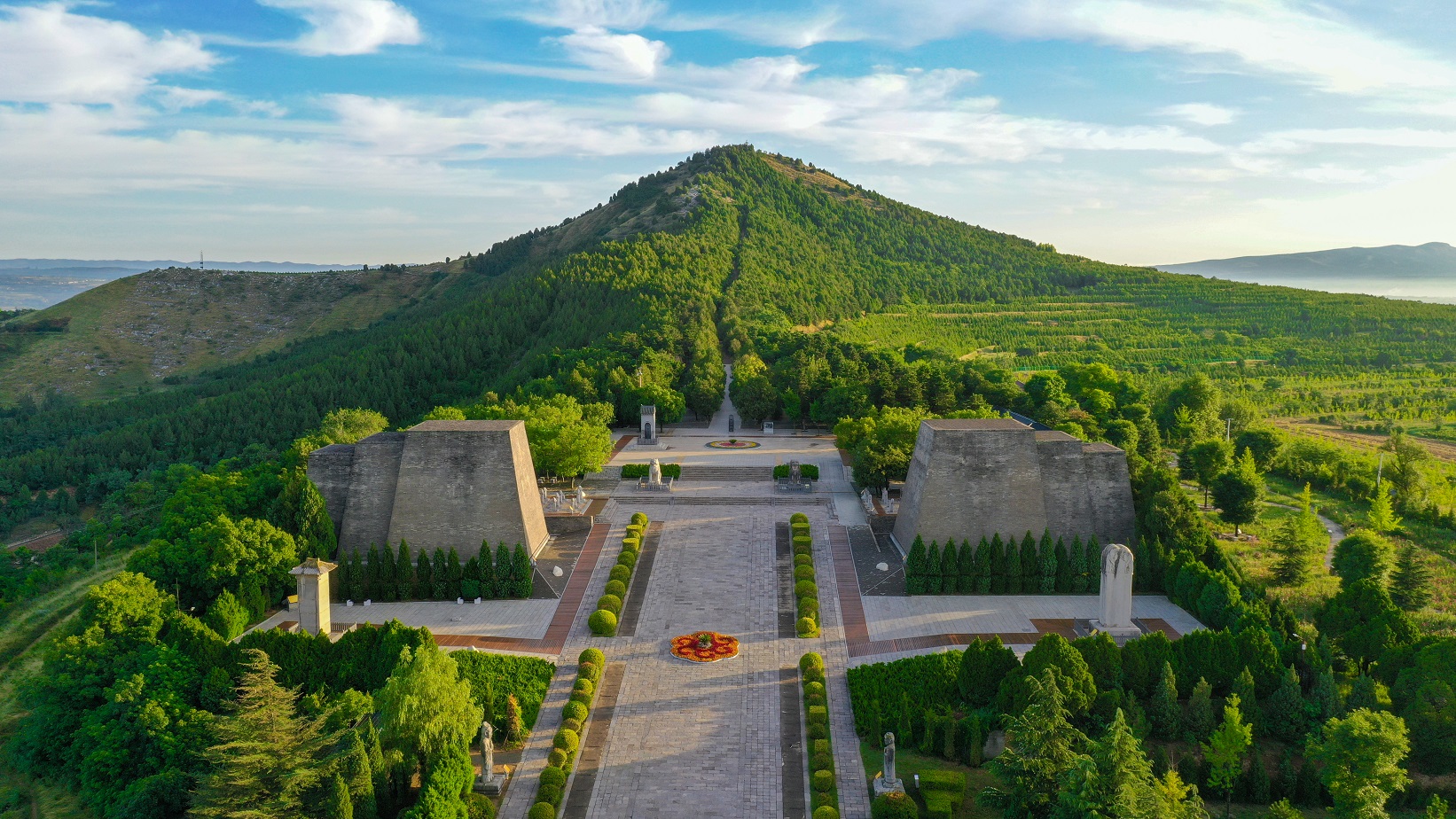 Long mạch ở Trung Quốc chỉ có 3 lăng mộ: Nơi máy móc bất lực, chốn không ai dám động, cuối cùng là cấm kỵ - Ảnh 2