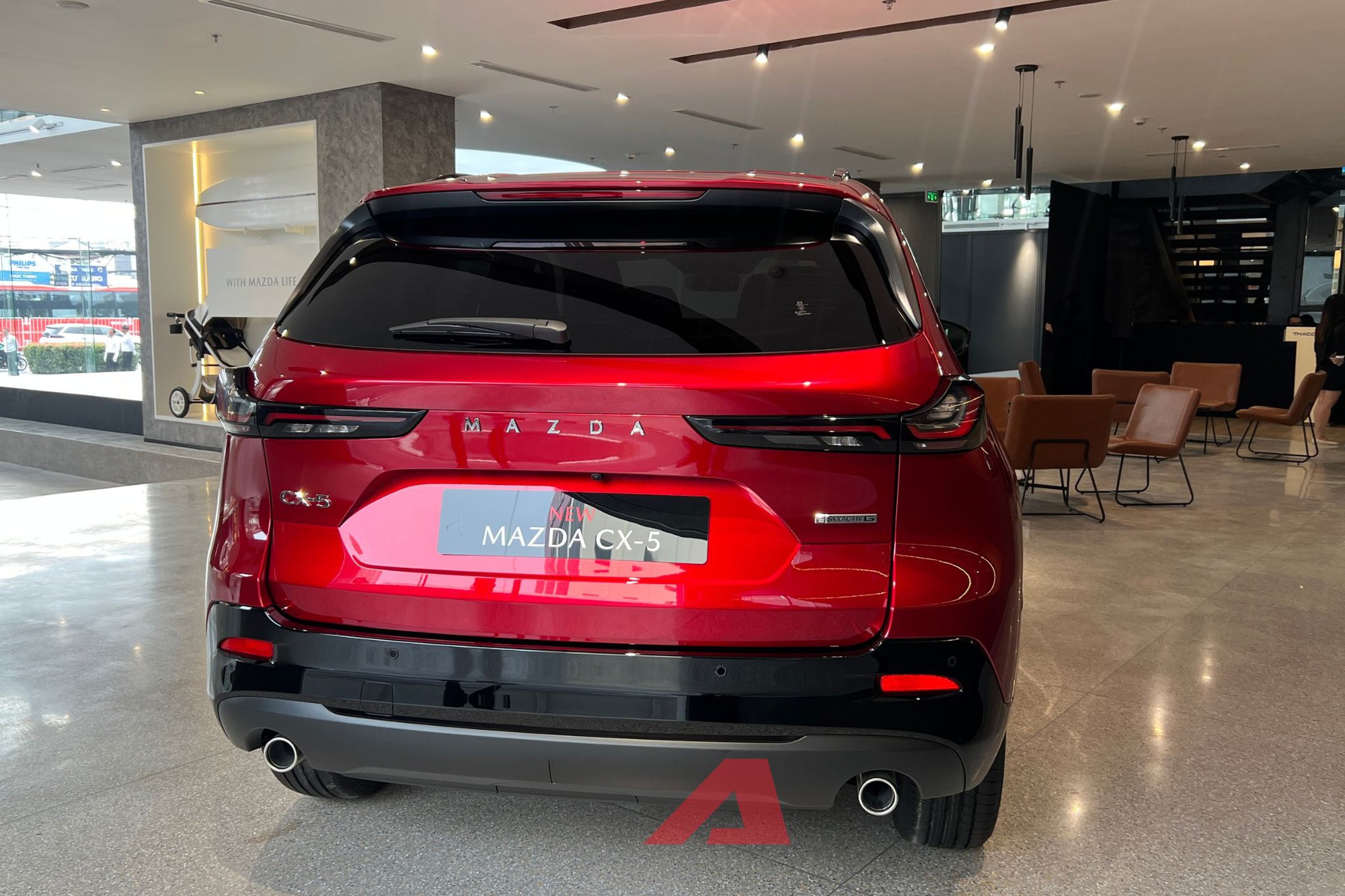 Mazda CX-5 thế hệ mới về Việt Nam: Xe nhập Nhật, lần đầu xuất hiện ở ĐNÁ, bản thương mại bán năm sau, có bản hybrid, giá khoảng 1,1 tỷ đồng - Ảnh 5