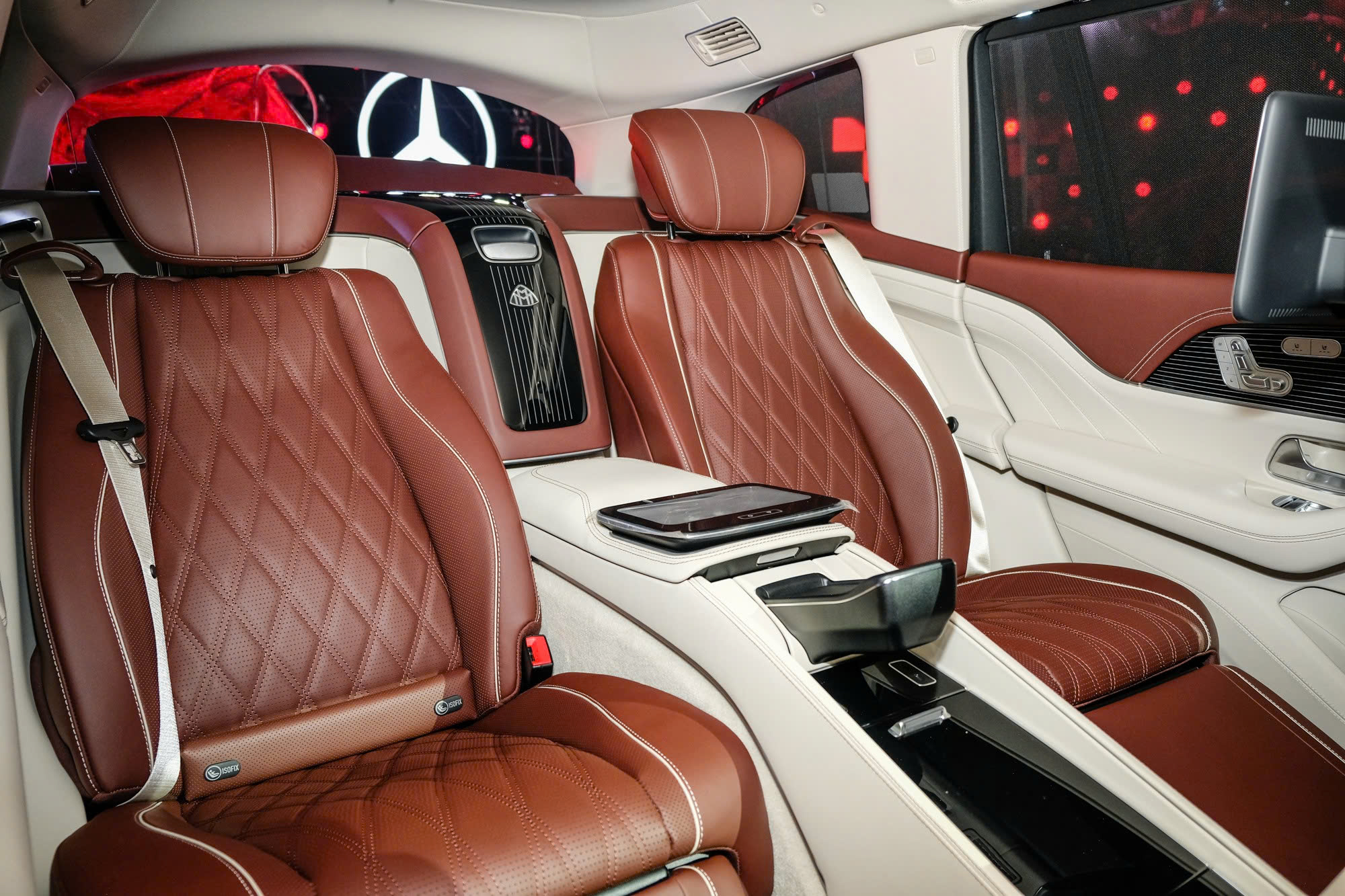 Loạt xe chỉ dành cho đại gia Việt ra mắt năm 2025: Đủ siêu xe đến siêu sang, nhiều mẫu hàng hiếm trên thế giới, có mẫu giá ngang 2 căn penthouse - Ảnh 8