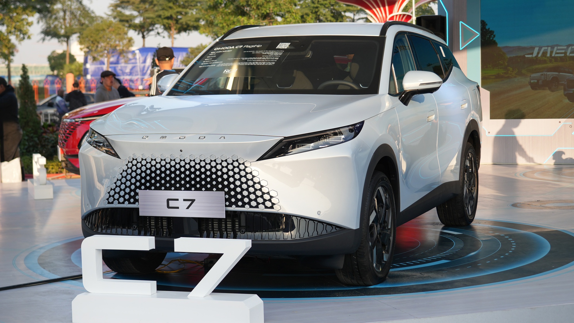 Từ xây dựng nhà máy đến liên tục ra mắt các mẫu xe mới, Omoda & Jaecoo muốn bán 10.000 tại Việt Nam năm 2026 - thách thức là gì? - Ảnh 3