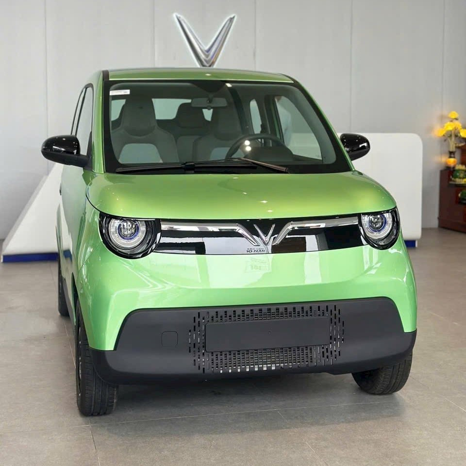 Xe điện nhỏ nhất của VinFast lộ diện tại đại lý - Ảnh 2