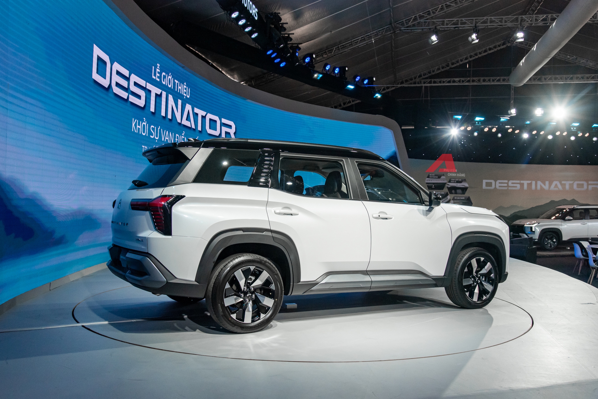 Cầm lái Mitsubishi Destinator: 6 bài sa hình ‘khét lẹt’ này biết luôn xe cầu trước 1.5L 7 chỗ thật sự sẽ thế nào! - Ảnh 2