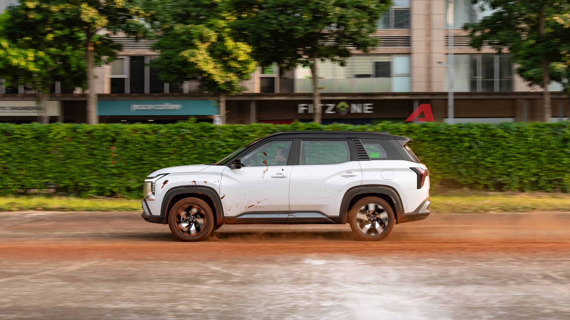 Cầm lái Mitsubishi Destinator: 6 bài sa hình ‘khét lẹt’ này biết luôn xe cầu trước 1.5L 7 chỗ thật sự sẽ thế nào! - Ảnh 22