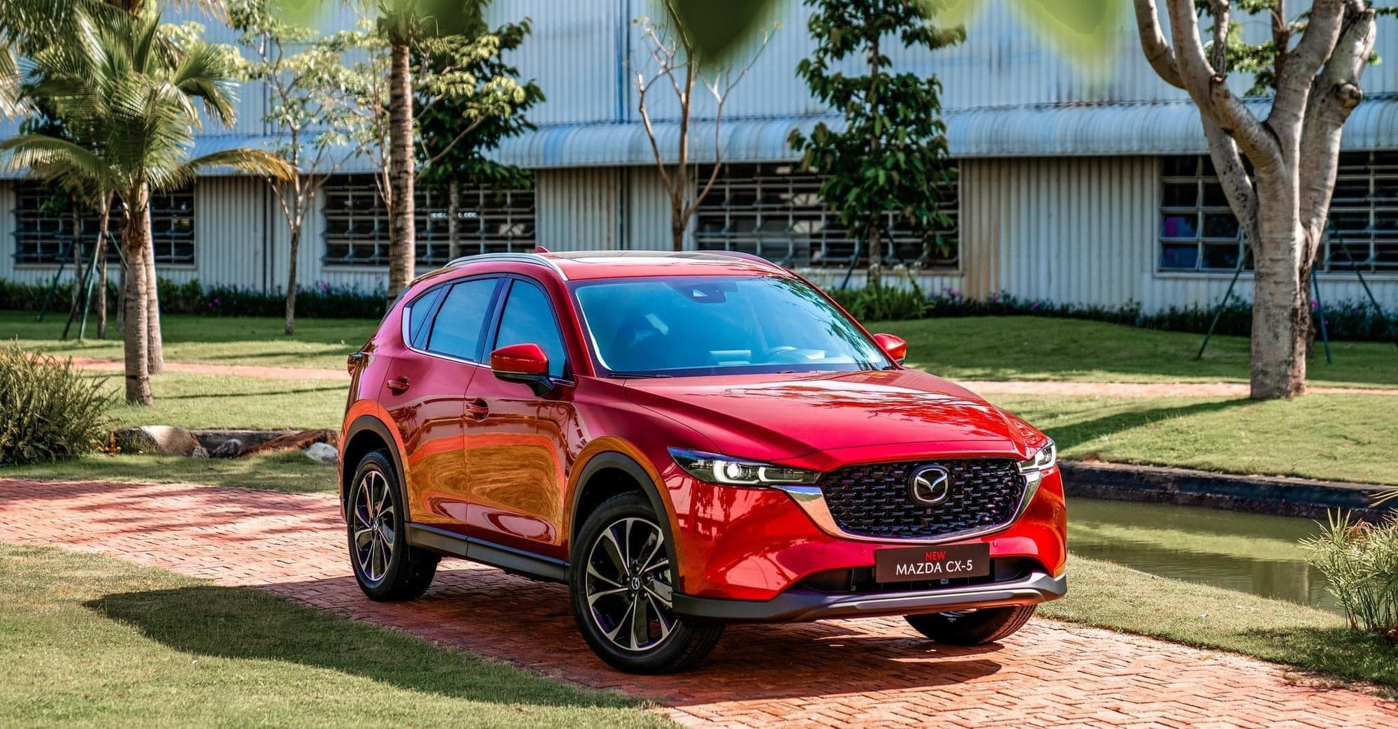 Có khoảng 700 triệu trong túi, nên chọn Mazda CX-5 hay Mitsubishi Destinator? - Ảnh 1