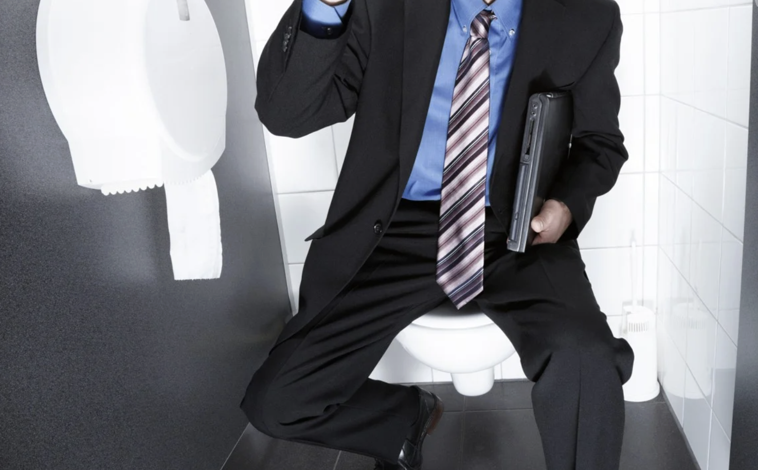 Đi vệ sinh 14 lần, có lần kéo dài 4 tiếng: Kỹ sư Trung Quốc bị sa thải, tòa tuyên “vượt xa nhu cầu thể chất” - Ảnh 1