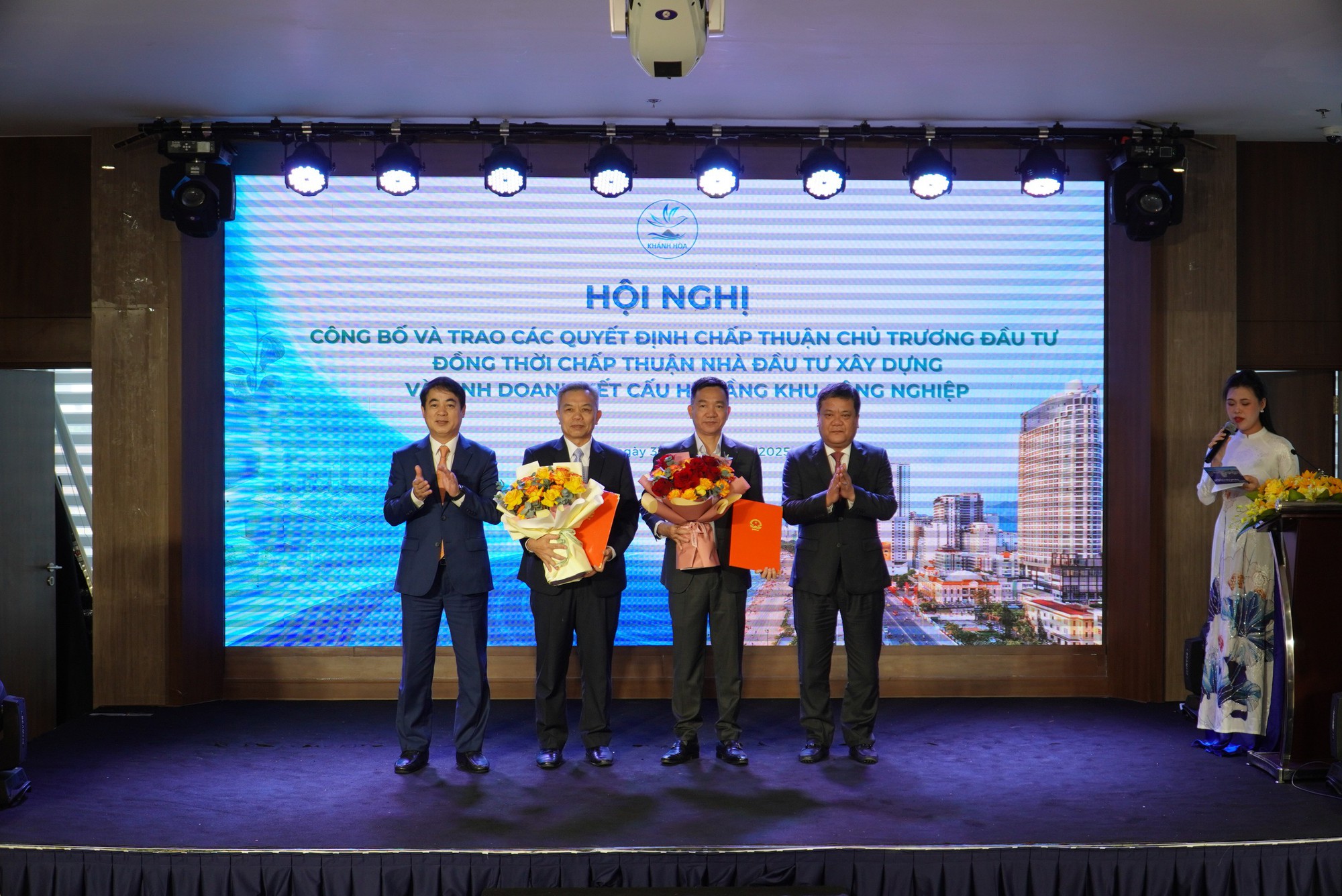 Khánh Hòa: Đầu tư 11.400 tỉ đồng xây 3 khu công nghiệp trọng điểm - Ảnh 1