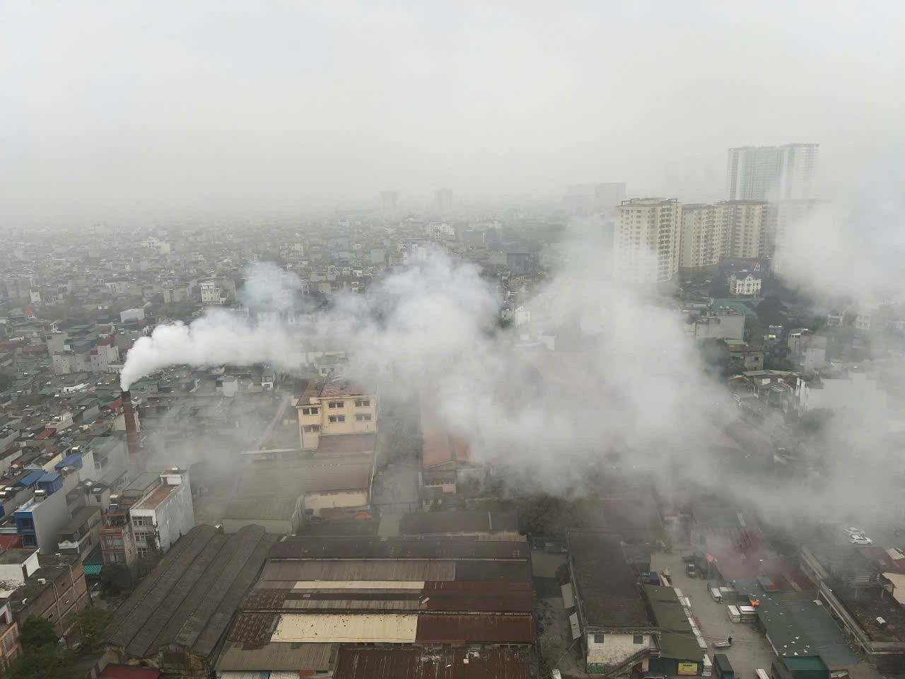 Hà Nội ô nhiễm nghiêm trọng, đề nghị doanh nghiệp lớn giảm phát thải - Ảnh 3