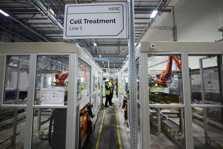 Nhà máy ô tô lớn nhất Anh nâng cấp cho cuộc cách mạng xe điện - Ảnh 3