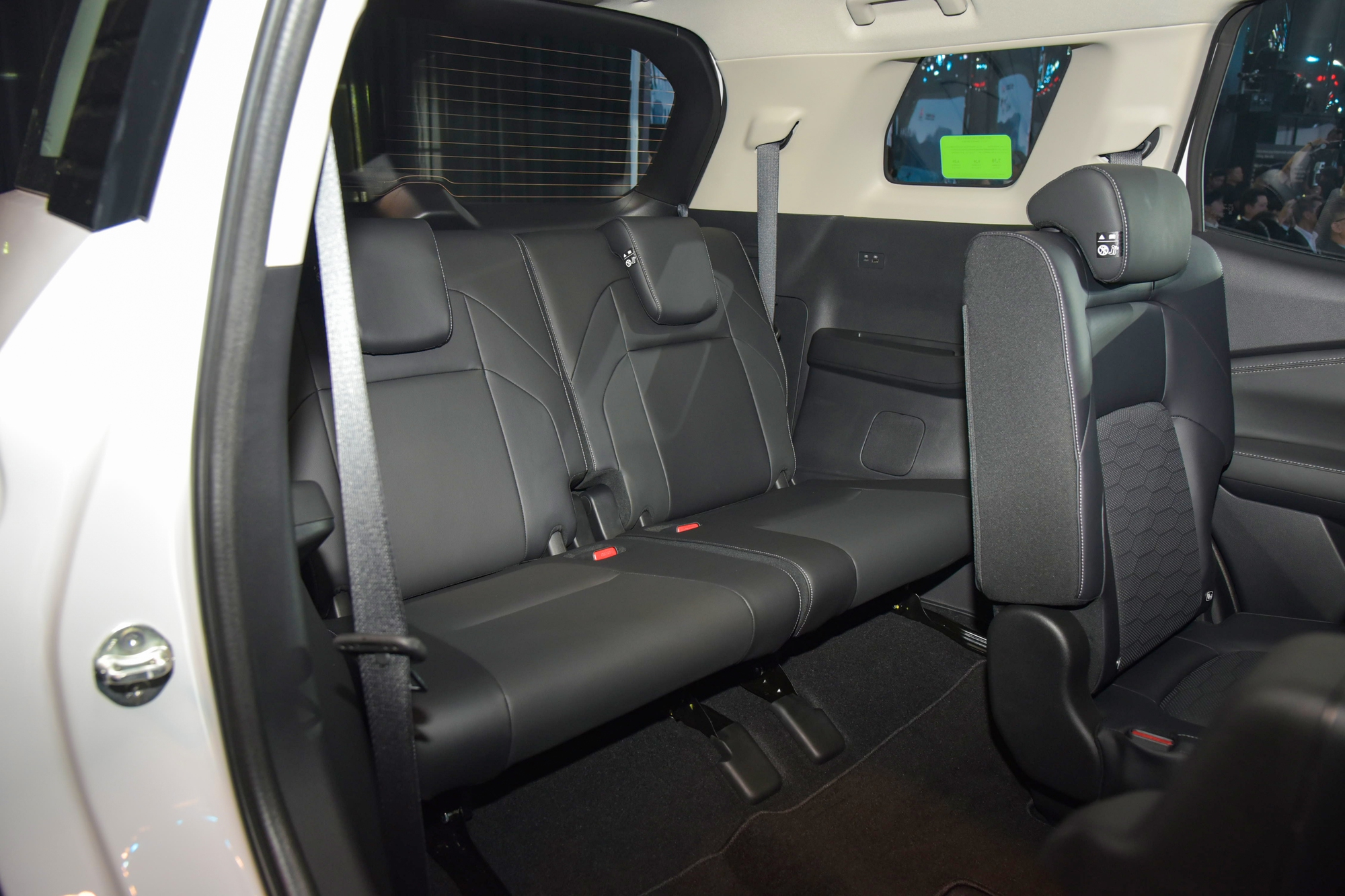 Cầm lái Mitsubishi Destinator: 6 bài sa hình ‘khét lẹt’ này biết luôn xe cầu trước 1.5L 7 chỗ thật sự sẽ thế nào! - Ảnh 19