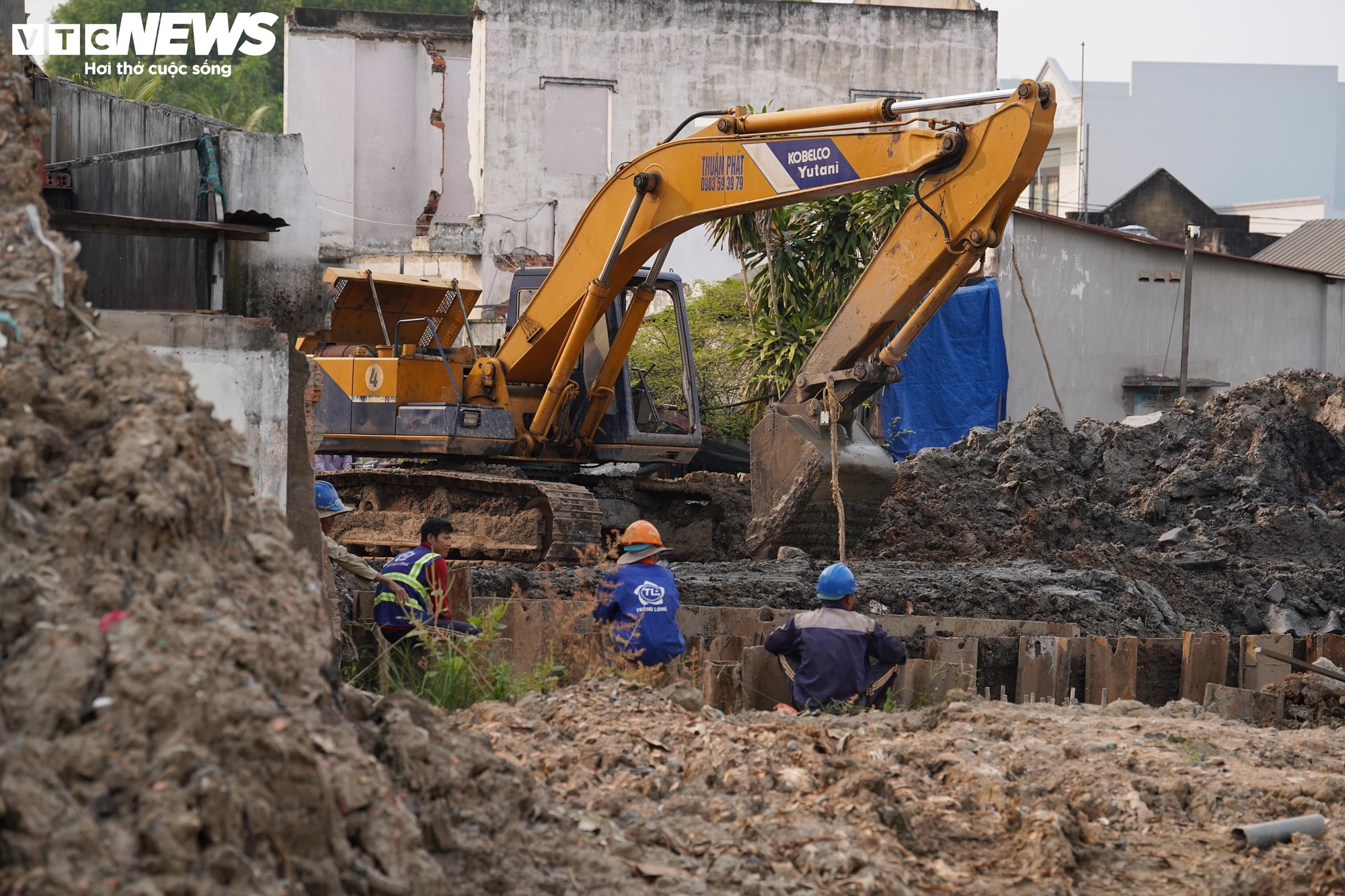 Nút giao kẹt xe bậc nhất TP.HCM tăng tốc thi công sau nhiều lần chậm tiến độ - Ảnh 12