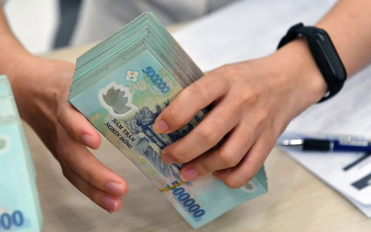 Hóa đơn từ 5 triệu đồng: Thanh toán sai cách, doanh nghiệp tự "tước quyền" khấu trừ thuế - Ảnh 1