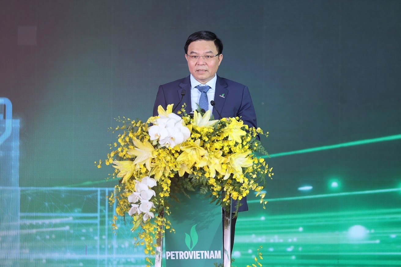 Khánh thành nhà máy tỷ USD “10 nhất” lần đầu tiên ở Việt Nam, Thủ tướng đánh giá là “dự án kiểu mẫu” - Ảnh 4