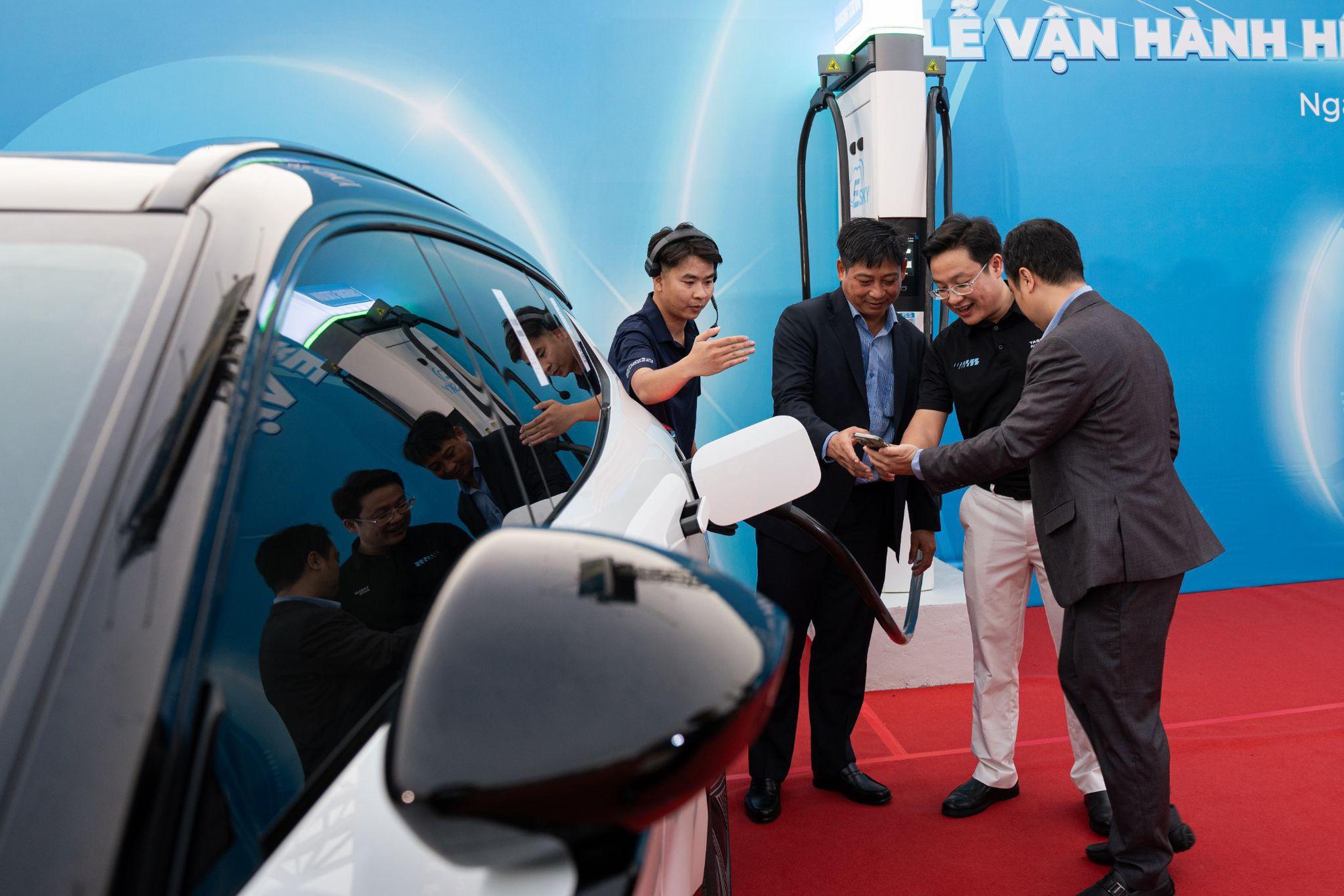 ESKY CORP thúc đẩy kỷ nguyên điện hóa với hệ thống trạm sạc điện ô tô nhanh toàn quốc - Ảnh 2