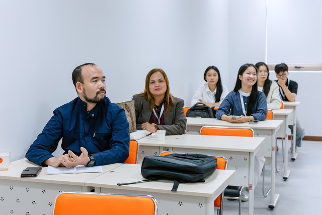 Nhóm nghiên cứu FPT lý giải thương hiệu mạnh cũng ế trên “chợ số” - Ảnh 1