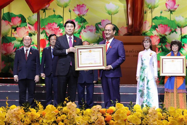 Anh hùng Lao động Nguyễn Việt Cường: 40 năm làm đẹp, làm giàu vùng đất Chín Rồng - Ảnh 1