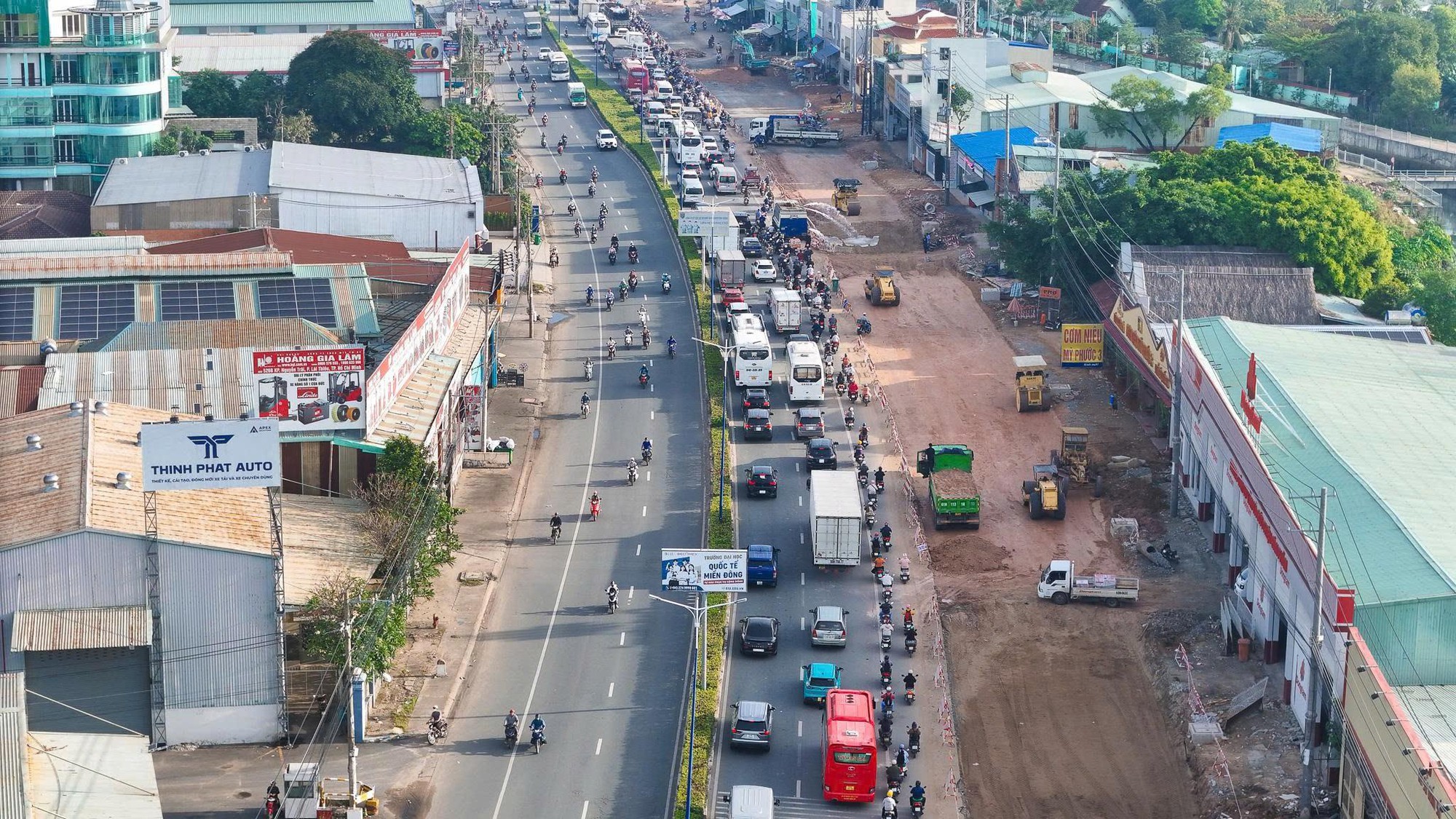 36 triệu/m2 bàn giao đầy đủ nội thất, Diamond Boulevard ngay Quốc Lộ 13 có gì? - Ảnh 1