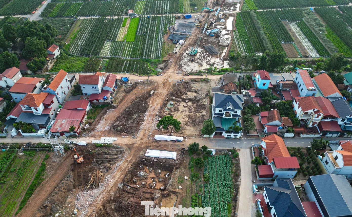 Toàn cảnh công trường thi công cầu Mễ Sở rộng 4 làn xe nối Hà Nội - Hưng Yên. - Ảnh 11