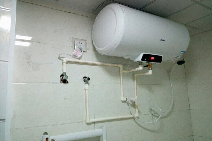 Thiết bị đặt trên mái nhà giúp giảm 70% tiền điện mỗi tháng, nhiều nhà đang dùng nhưng không hề biết - Ảnh 2