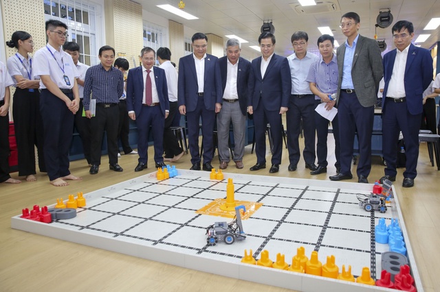 Phòng STEM Quảng Ngãi góp phần nuôi dưỡng tinh thần đổi mới sáng tạo cho học sinh - Ảnh 3