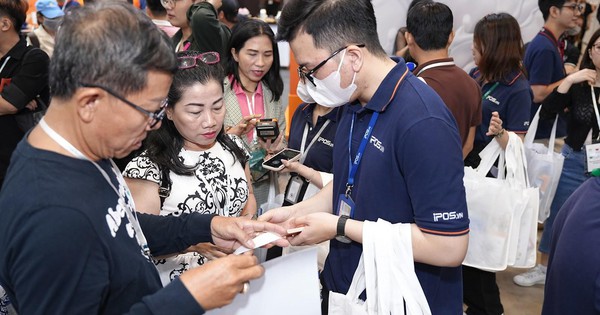 Ví điện tử đua nhau làm mới để giữ chân người dùng