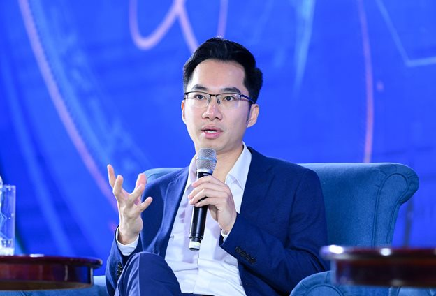 Robot hình người thế hệ thứ 2 của VinMotion lộ diện: Đột phá hơn, có thể tự đứng dậy khi ngã và tự thay pin? - Ảnh 6