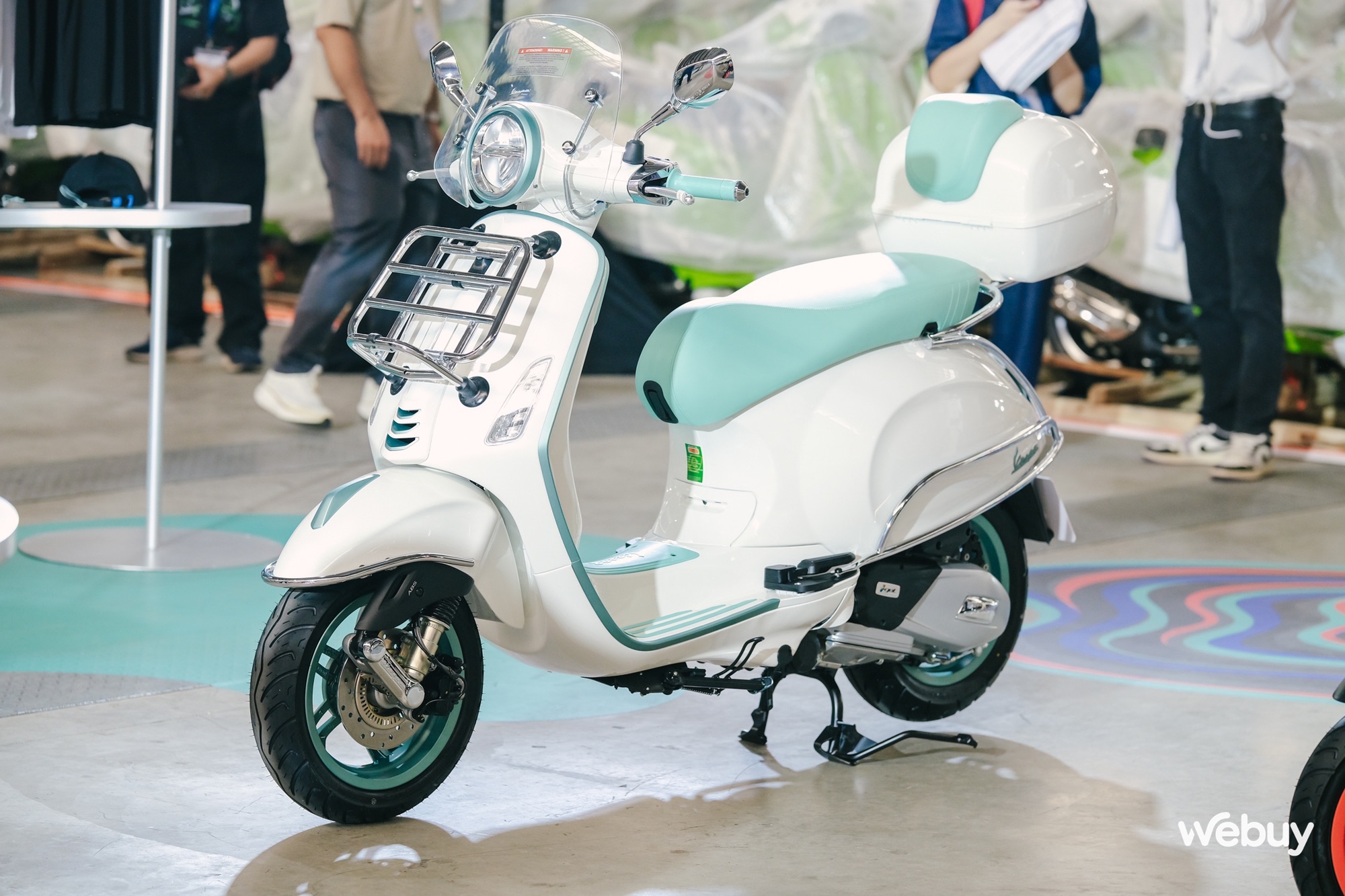 Rộn ràng thị trường xe máy phổ thông Việt Nam 2025: Tay ga chiếm sóng, có ‘ông lớn’ tung cả combo xăng - điện ở nhiều phân khúc - Ảnh 10