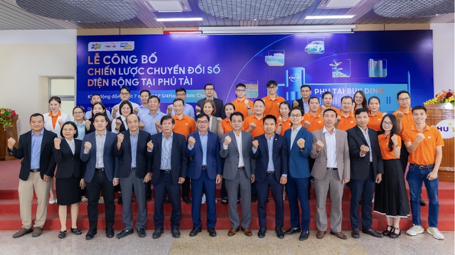 Câu chuyện từ Phú Tài: Chuyển đổi số không còn là lựa chọn, đó là sự sống còn - Ảnh 11