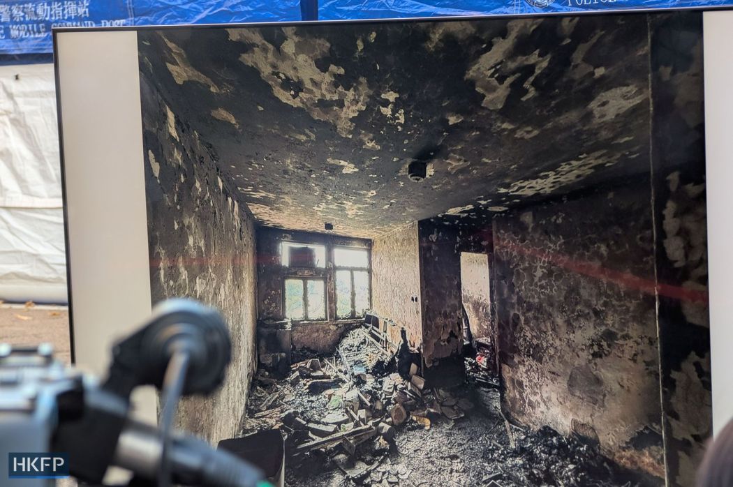 Tròn 1 tuần sau thảm hoạ cháy chung cư Hong Kong: Có những nạn nhân được phát hiện tại vị trí không ngờ - Ảnh 4