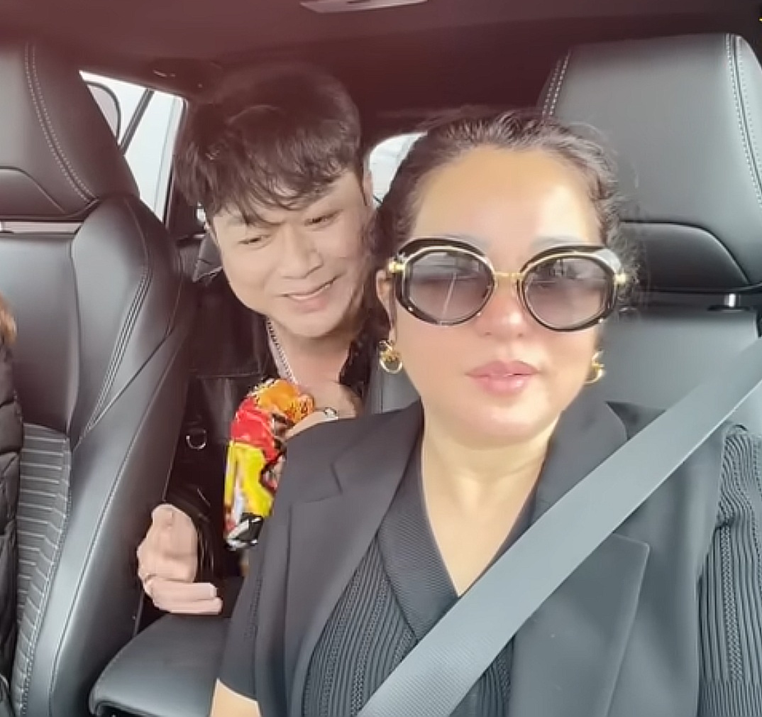 Nam ca sĩ đi Mỹ như đi chợ Bến Thành - Ảnh 2