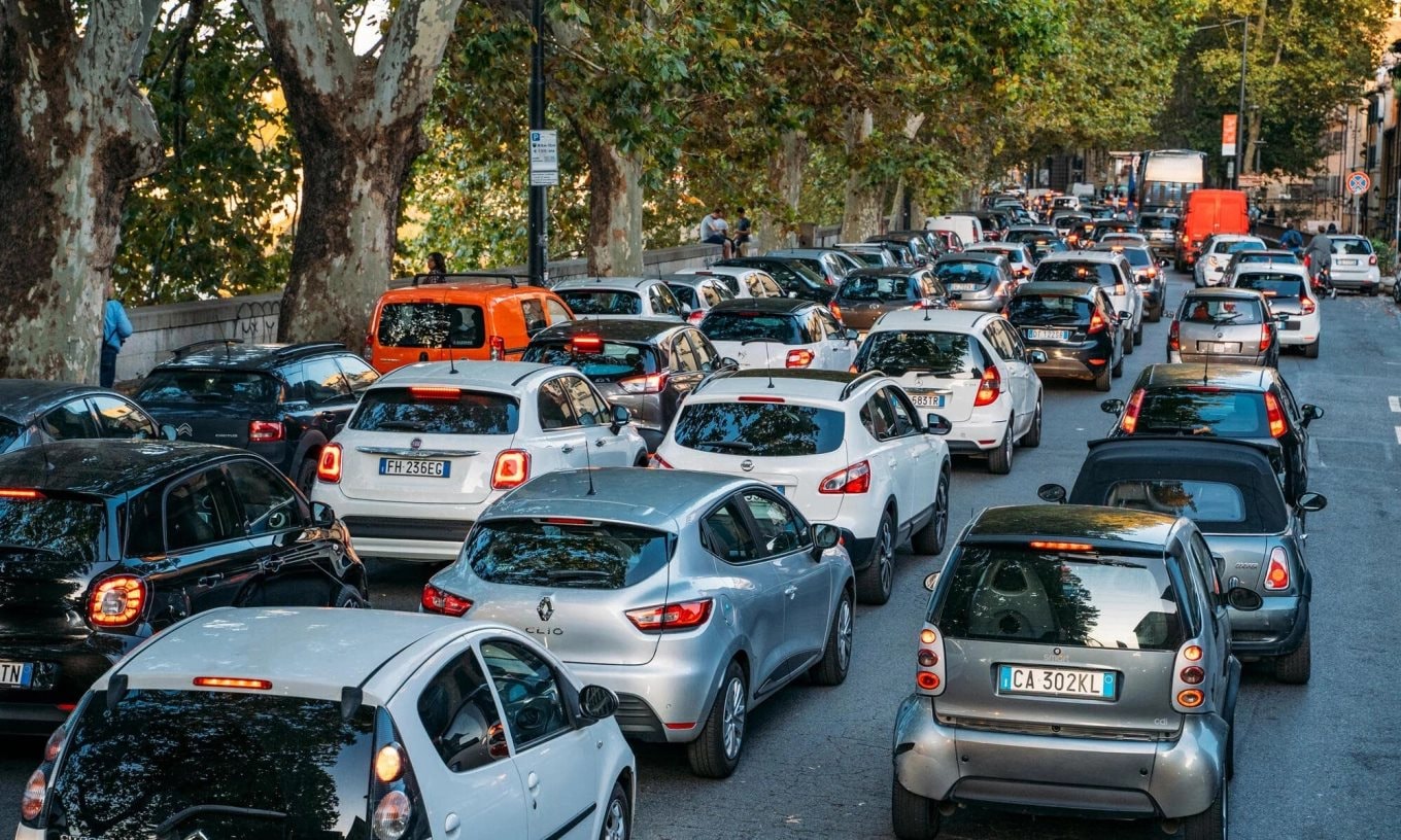 Chính thức: EU công bố bãi bỏ lệnh cấm xe động cơ đốt trong vào năm 2035 - Ảnh 2