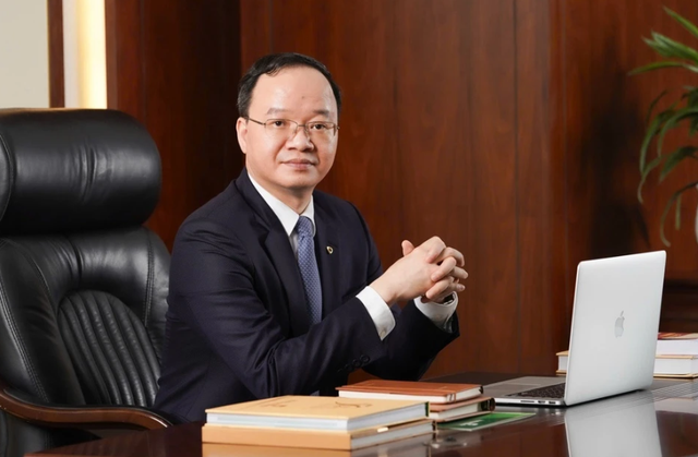 NHNN lấy ý kiến việc khen thưởng 3 cá nhân ở Vietcombank - Ảnh 2