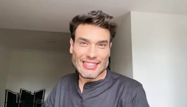 Nhà tiên tri ‘Nostradamus sống’ từng đoán đúng COVID-19 và cảnh báo đáng lo ngại cho năm 2026 - Ảnh 1