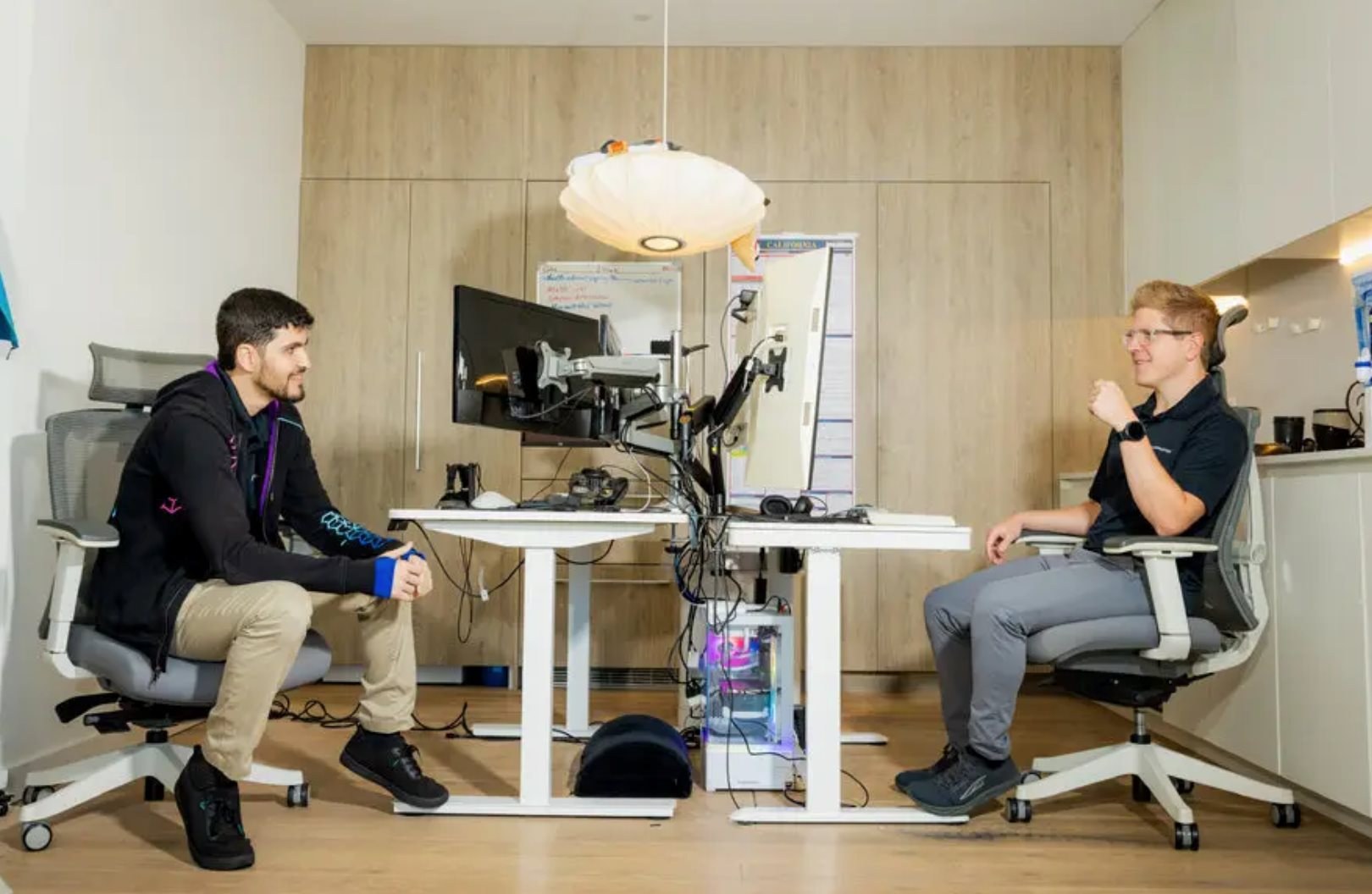 Dấu hiệu bong bóng AI sắp nổ tung: Các công ty chỉ cần 30 ngày để ‘thổi’ doanh thu từ 0 lên hàng triệu USD, có startup tăng 10 định giá chỉ trong 1 năm - Ảnh 1