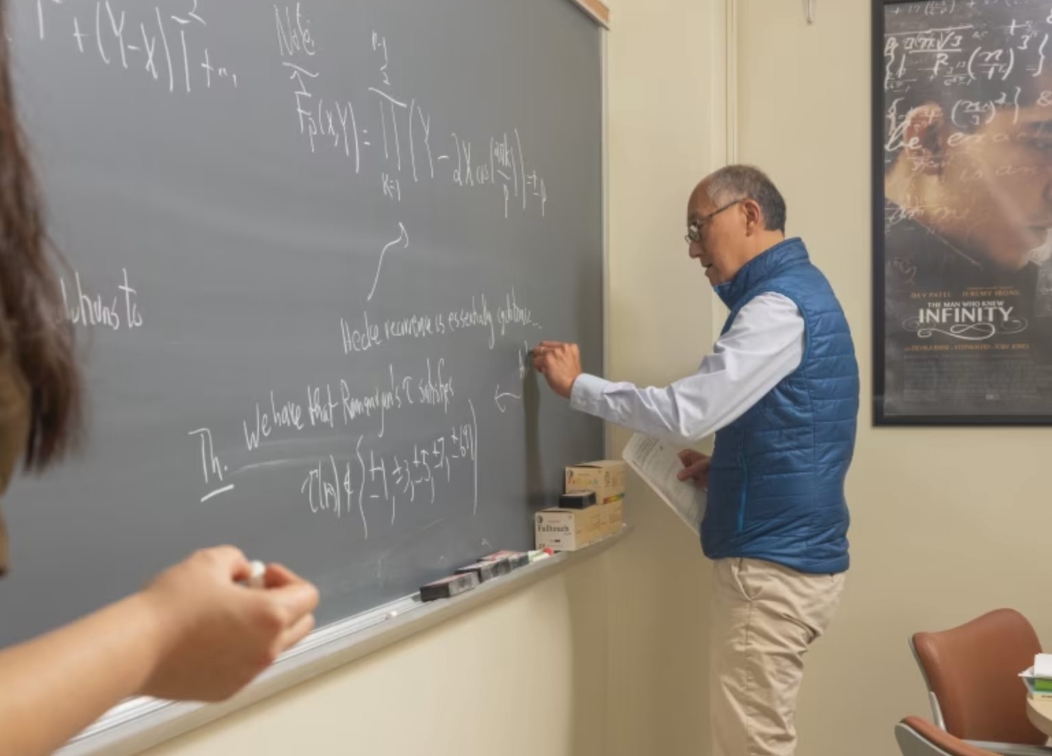 Huyền thoại toán học U60 bỏ sự nghiệp, đầu quân cho 1 startup AI của nữ founder 24 tuổi: Vừa gọi vốn 64 triệu USD, chiêu mộ cả nhân tài của Mark Zuckerberg - Ảnh 2