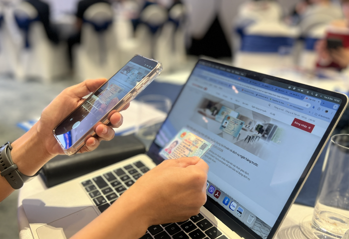 Cảnh báo quan trọng cho chủ thẻ ngân hàng chưa cập nhật căn cước công dân - Ảnh 1